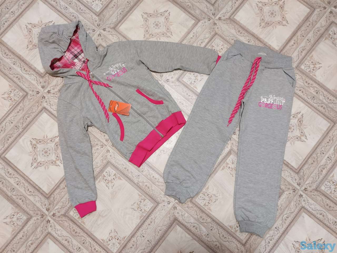 Спортивный костюм для девочки, фотография 3
