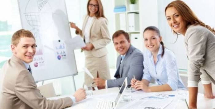 Грамотные специалисты требуются в офис.	, фотография 1