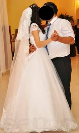 Продаю свадебное платье с элементами испанского кружева, фотография 2