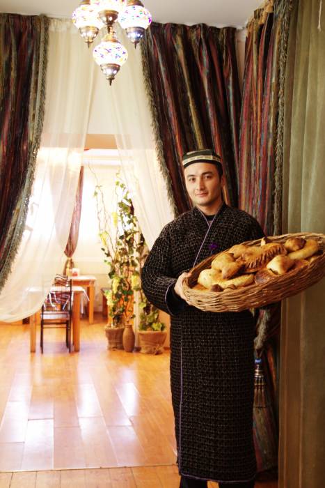 Кафе узбекской кухни, фотография 1