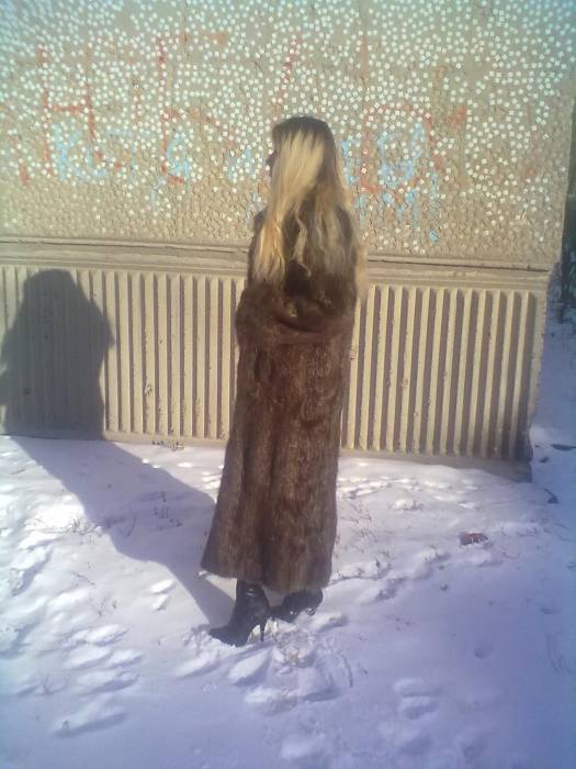 Шуба НАТУРАЛЬНАЯ И НЕДОРОГАЯ, фотография 1