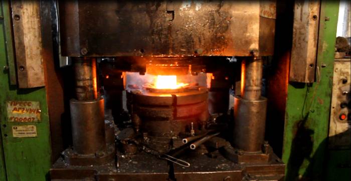 Линия по производству фланцев , фотография 3