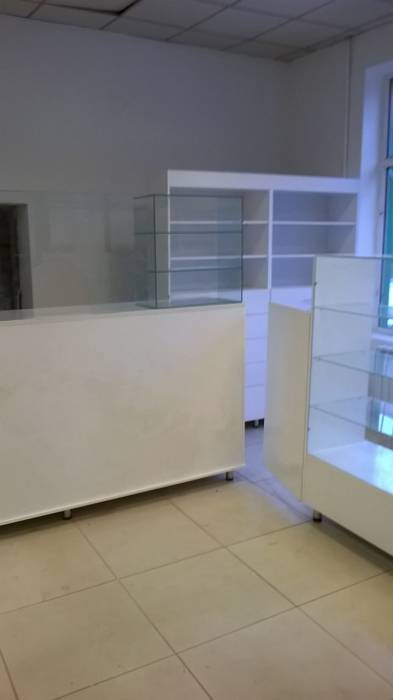 Торговое оборудование для магазинов аптек и бутиков, фотография 1