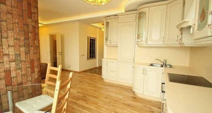 2-к квартира. Адекватная цена. С мебелью и ремонтом., фотография 3