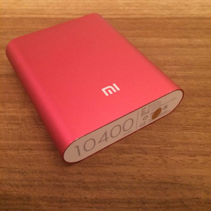 Аккумулятор для телефона Xiaomi на 10400 mAh - красный, фотография 3