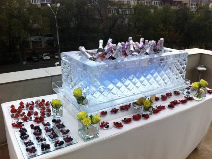 Ледяные фигуры для мероприятии в Алматы, фотография 5