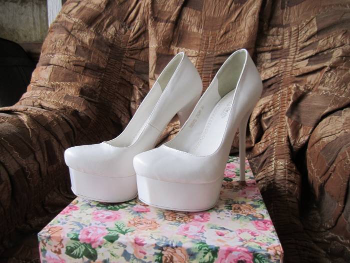 Белые туфли, фотография 3