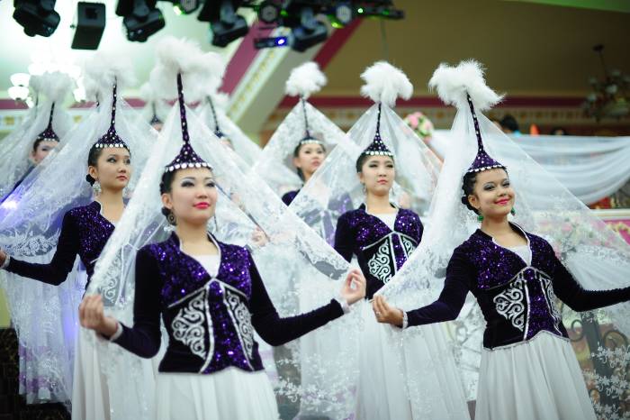 ведущий Рустам, фотография 6