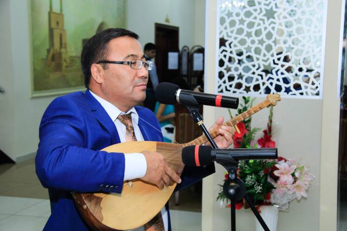 ведущий Бахытжан, фотография 1