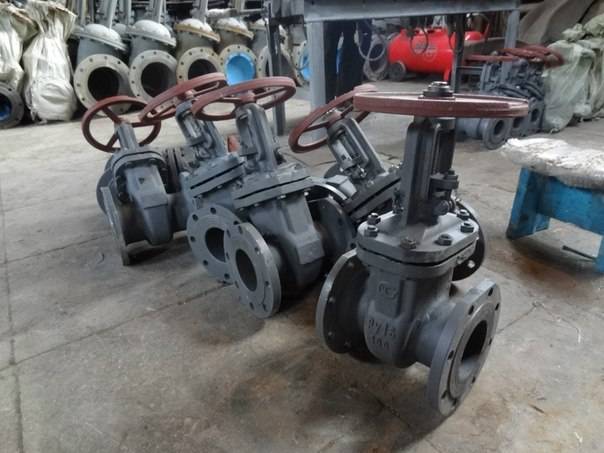 Запорная арматура, насосы, резервуары, фотография 2