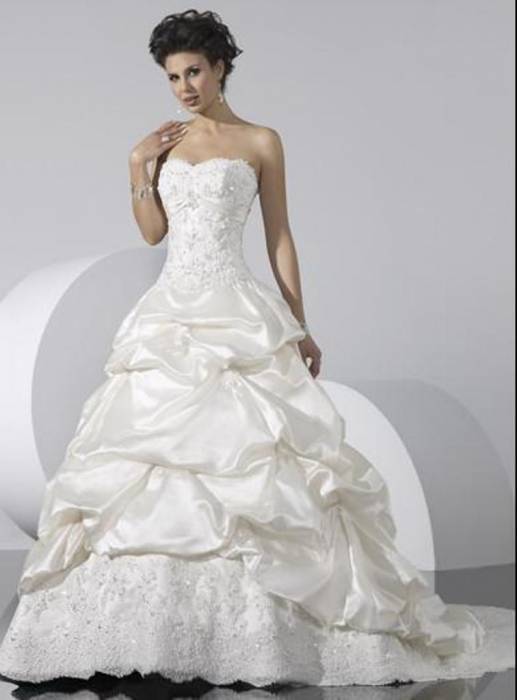 Шикарное новое свадебное платье, фотография 1