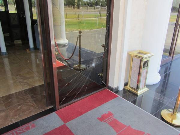 Ремонт пластиковых и алюминиевых окон, дверей, витражей, фотография 4