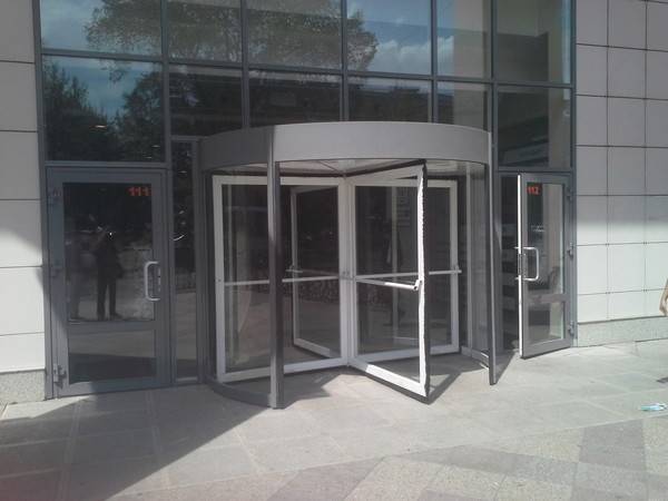 Ремонт пластиковых и алюминиевых окон, дверей, витражей, фотография 5