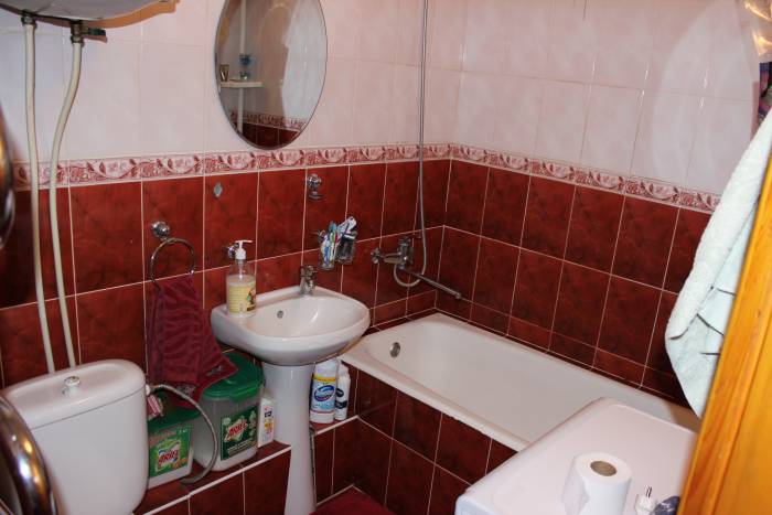 Продам срочно, 3 мик 4 дом 95 кв, фотография 1