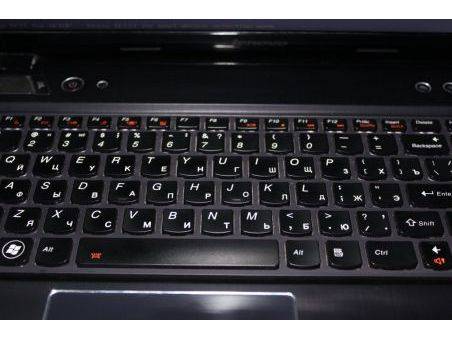 Ноутбук Lenovo IdeaPad Y580, фотография 4