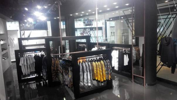 Продам бутик (место) в ТРЦ Хан Шатыр, 90,5кв.м, фотография 2