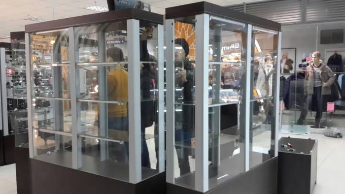 Витрина островок СРОЧНО, фотография 1