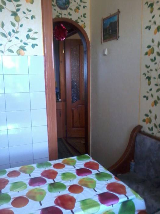 Продам 2 комнатную квартиру в 8 ом микрорайоне, фотография 4