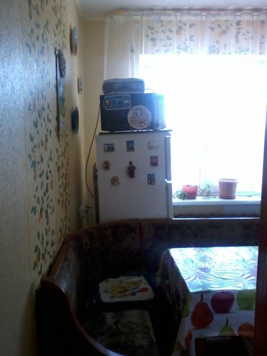 Продам 2 комнатную квартиру в 8 ом микрорайоне, фотография 5