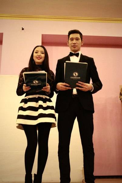 Ведущая соведущая на казахском языке , фотография 1