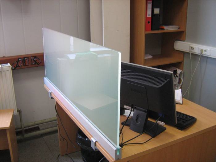 Цельностеклянные экраны., фотография 1