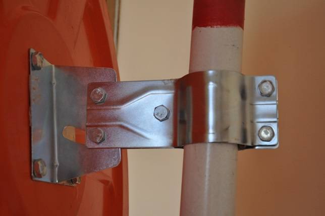 Зеркало дорожное обзорное D600мм с защитным козырьком, фотография 2