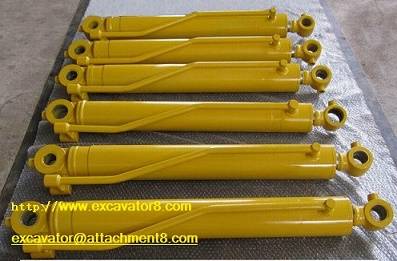 Гидроцилиндр ковша для экскаватора CASE, фотография 1