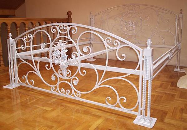 Изготовление кованой мебели на заказ, фотография 7
