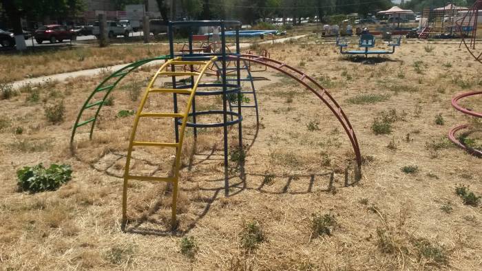 Продам навес. Качели. Огрождение. б/у. Сетка рябица. Кругляк трубы 50., фотография 5