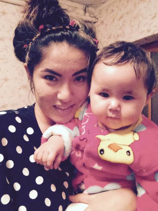 Няня смотрю у себя дома мама годолавой дочки!, фотография 1