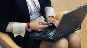 сотрудник в офис, фотография 1