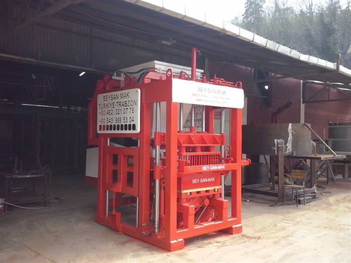Станок для производства шлакоблоков, фотография 2