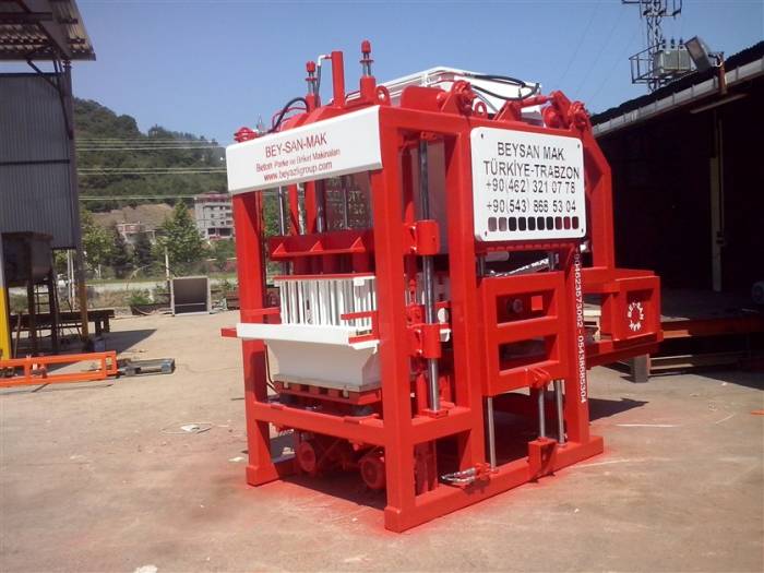 Станок для производства шлакоблоков, фотография 3