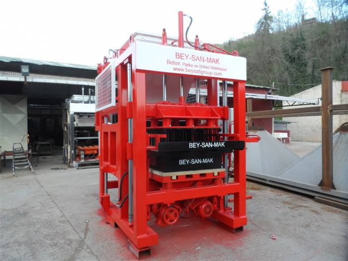 Станок для производства шлакоблоков, фотография 4