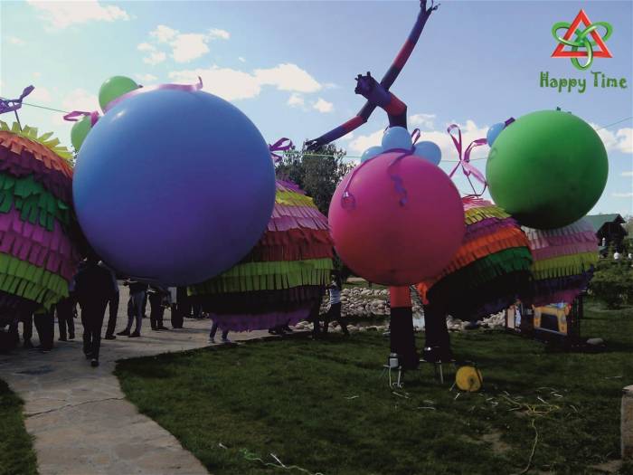 Оформление яркими шарами и сюрпризами, фотография 3