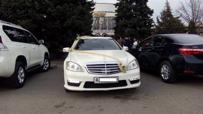 Лимузины,мерседесы S класса,крайслеры 300С и джипы Lexus LX-470 с водителем., фотография 6