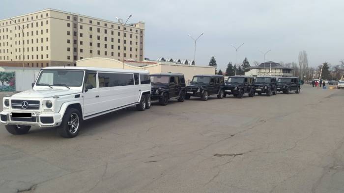 Лимузины,мерседесы S класса,крайслеры 300С и джипы Lexus LX-470 с водителем., фотография 10