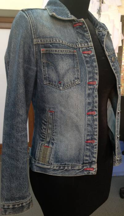 продам женскую джинсовую куртку, фотография 1