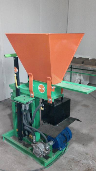  Станок для изготовления лего кирпича, фотография 2