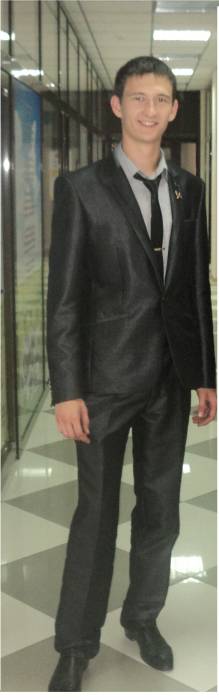 Сотрудница в офис, фотография 1