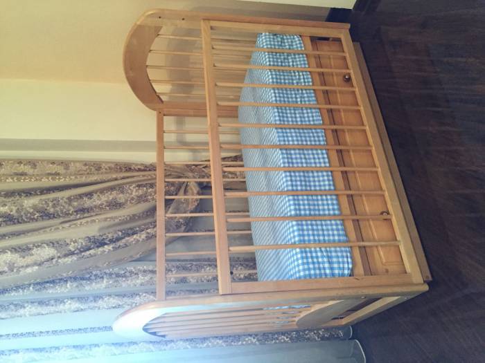 Продам детскую кровать-маятник, фотография 1