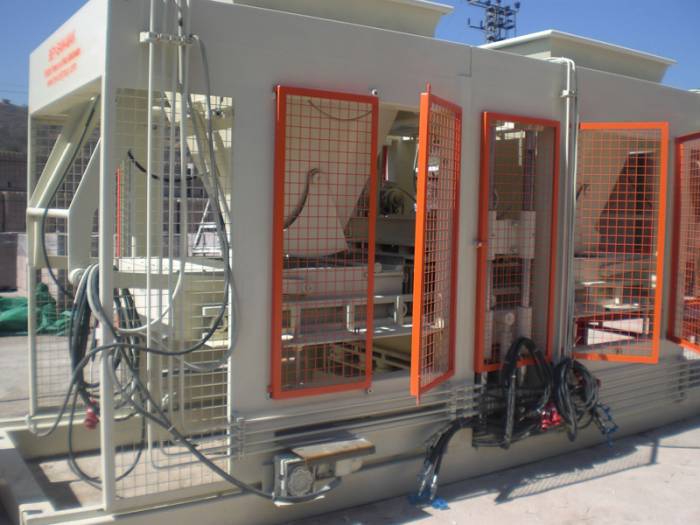 станки для производства шлакоблоков, фотография 1