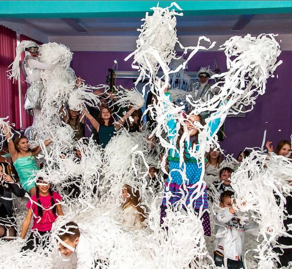 бумажное шоу, фотография 3