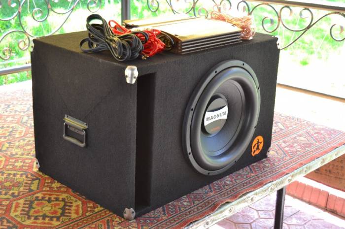 Продам комплект сабвуфер, усилитель, коммутация, фотография 2