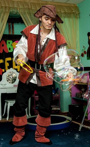 ШОУ ГИГАНТСКИХ МЫЛЬНЫХ ПУЗЫРЕЙ, фотография 1