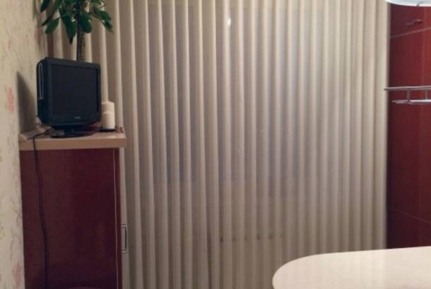 Продаю двухкомнатную квартиру недалеко от центра, фотография 8