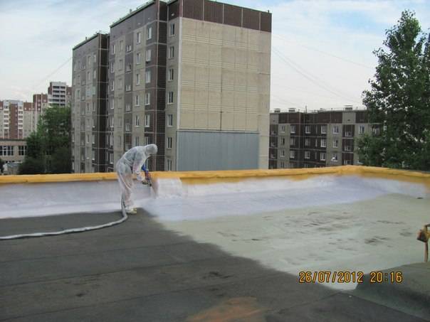 Пенополиуретан и полимочевина - выполнение работ, фотография 2