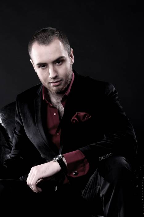 Ведущий в Алматы Денис Полянский, фотография 2