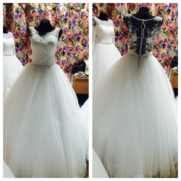 Свадебные платья Наш адрес: г. Алматы, ул. Рыскулова, 103/3, ТЦ Алатау, фотография 1