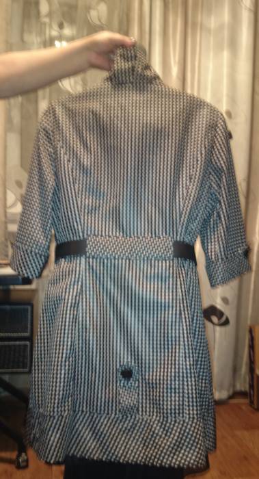 Стильный клетчатый плащ, фотография 2